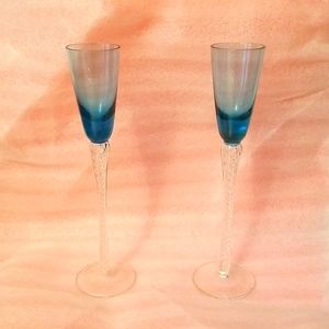 PAIR OF CHAMPAGNE FLUTES